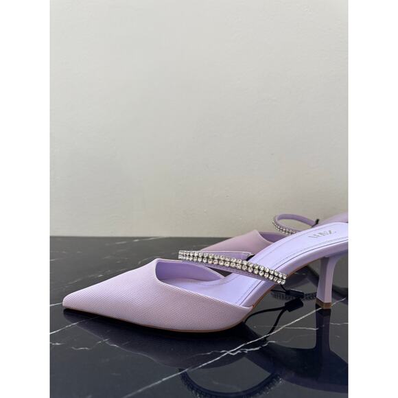 Zara Pointed-Toe Kitten Heel - Picture 6 of 11